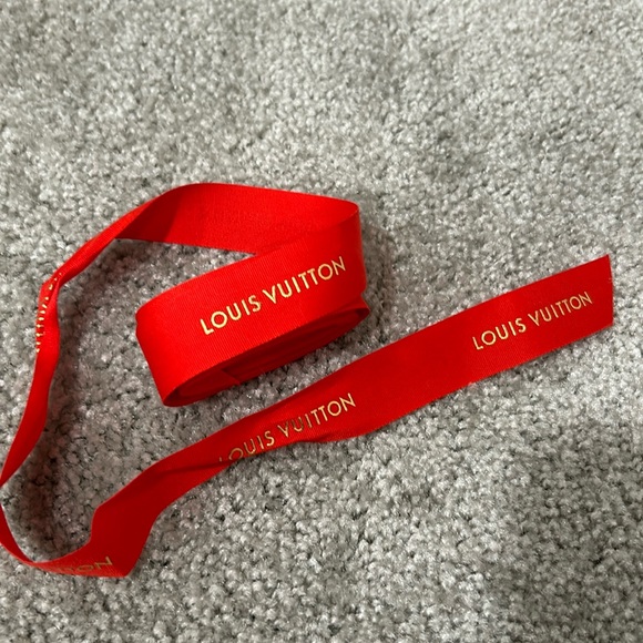 Louis Vuitton ribbon 80” - Picture 1 of 2